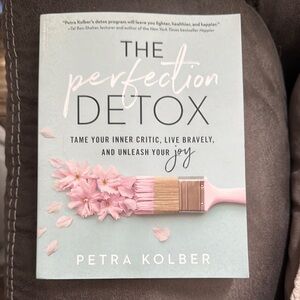 USED The Perfection Detox Book